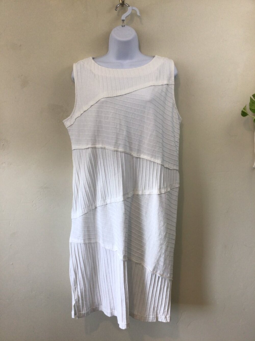 NWT Neon Buddha Sleeveless Layered White Dress Size XL
